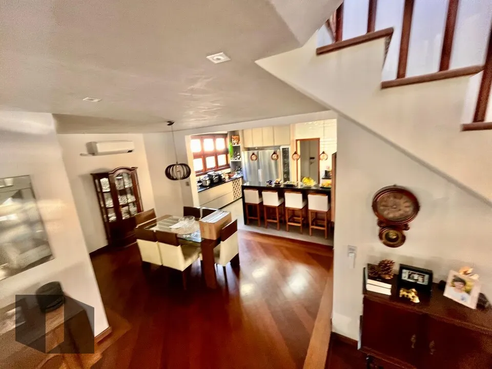 Furnished house with 5 bedrooms and 5 bathrooms — photo 21
