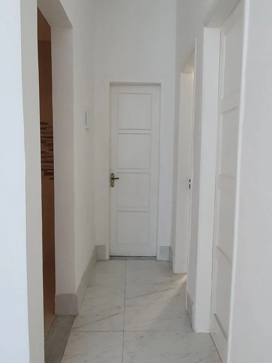 Unfurnished 75 m² apartment with 2 bedrooms and 1 suite — photo 7