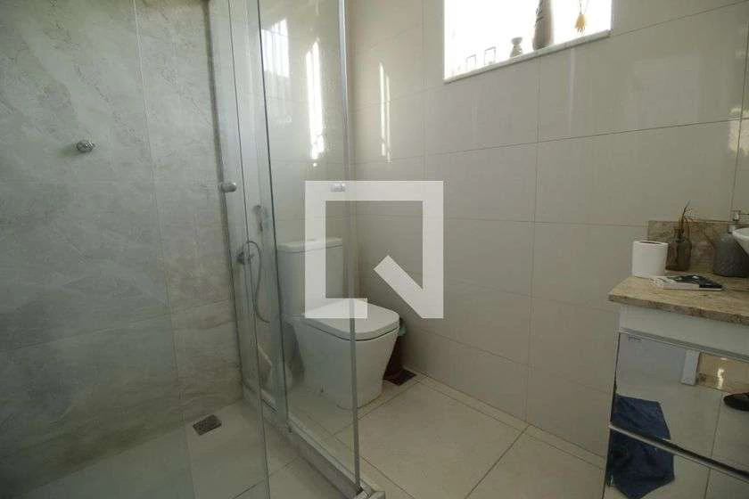Casa de 381 m² com 7 quartos, 4 banheiros e jardim — photo 13