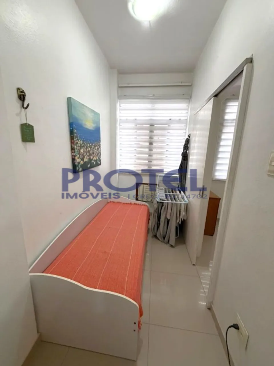 Furnished 1-bedroom apartment with a compact gas kitchenette — photo 19
