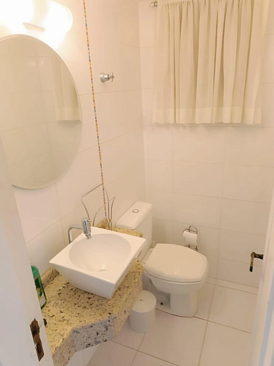 Apartamento de 156 m² com secadora e janelas do piso ao teto — photo 38