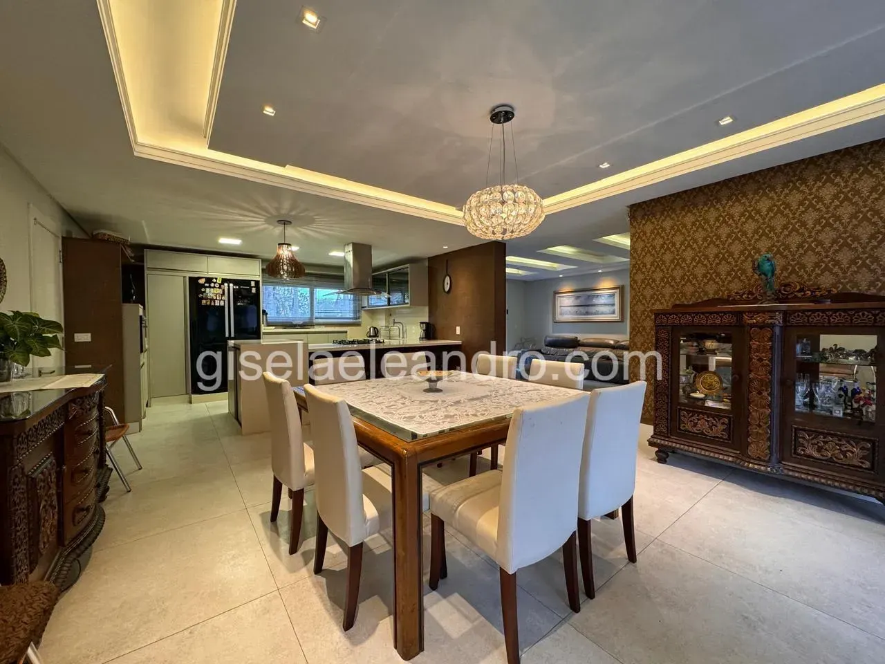 Furnished house with 5 bedrooms and open kitchen — photo 16