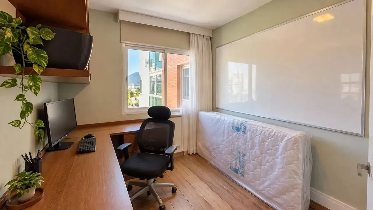 3-bedroom apartment in a building with a sauna — photo 6