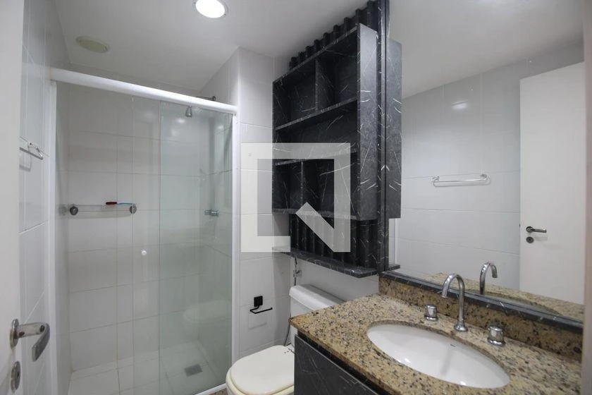 2-bedroom apartment with en-suite and glass balcony — photo 41