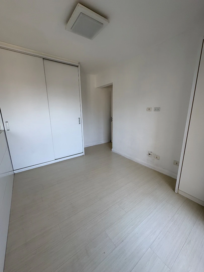 Apartamento de 2 quartos em condomínio com academia — photo 3