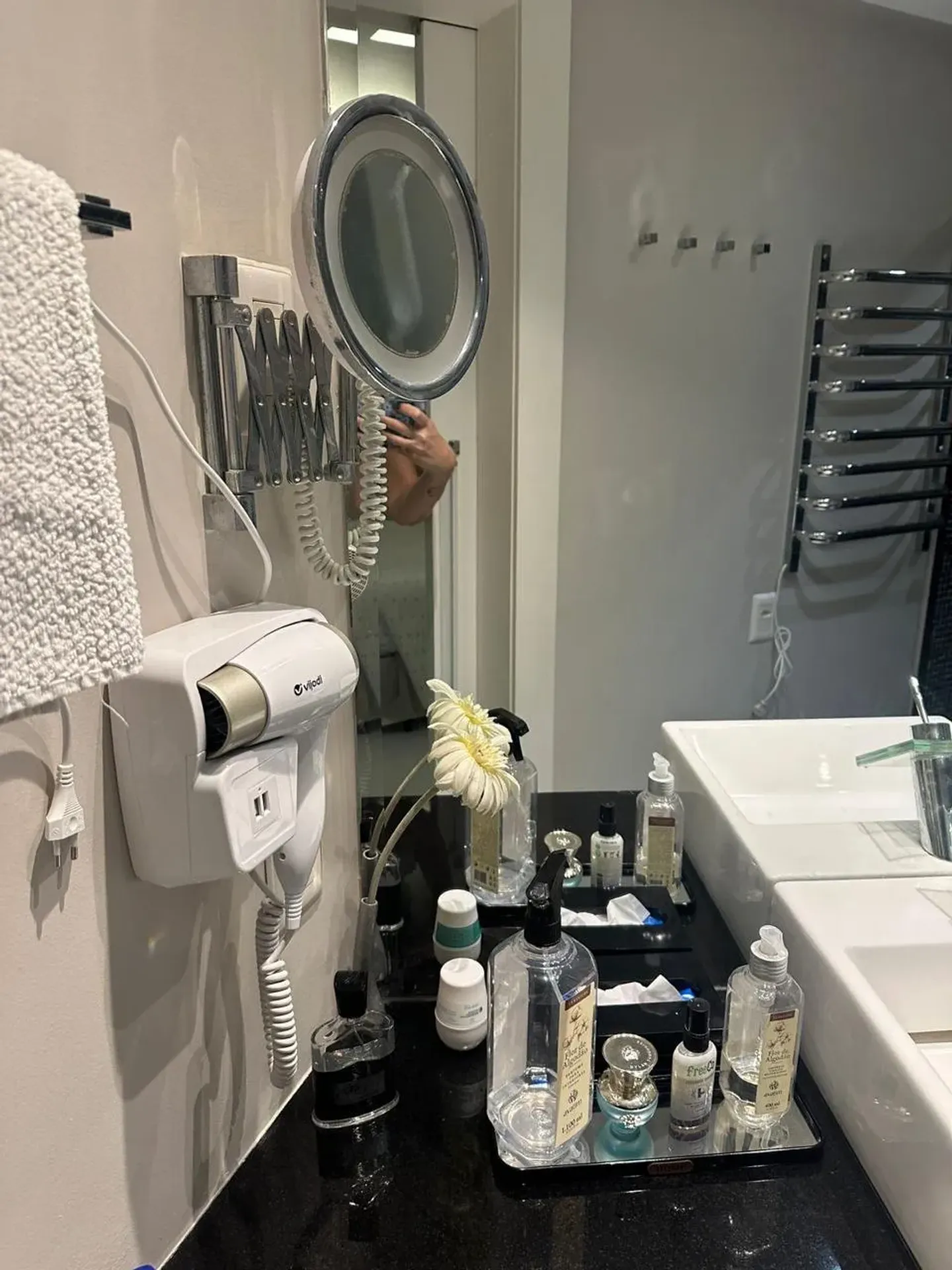Apartamento mobiliado com cozinha americana e varanda — photo 12