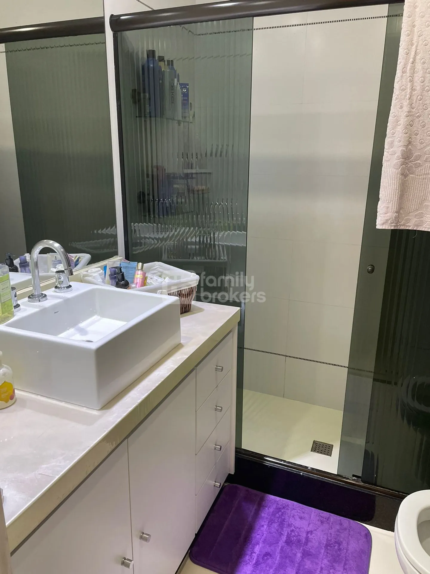 Furnished apartment, 138 m², with a walk-in closet — photo 10