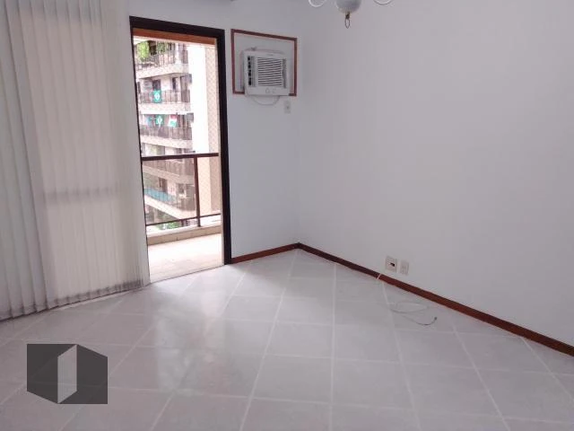 Apartamento de 70 m² com máquina de lavar e banheira — photo 7