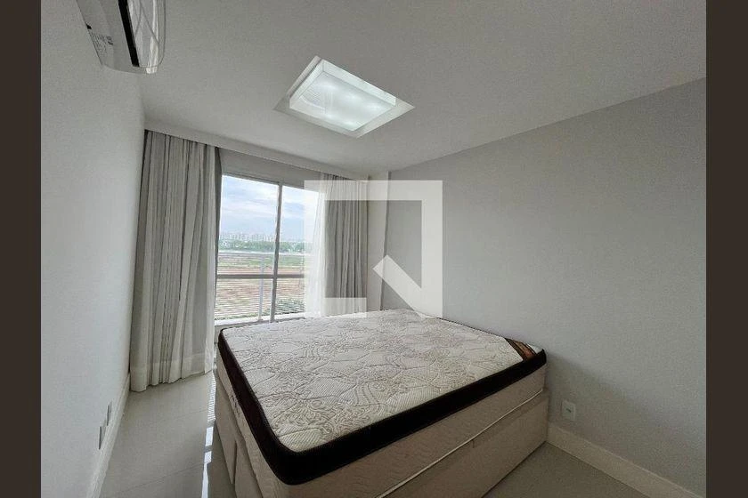 Furnished apartment, 148 m², with a glass-enclosed balcony — photo 6