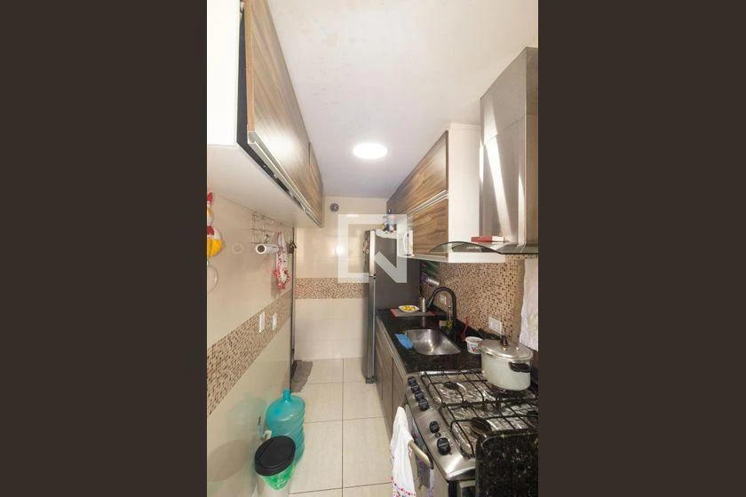 Furnished apartment with 2 bedrooms and 1 bathroom — photo 34
