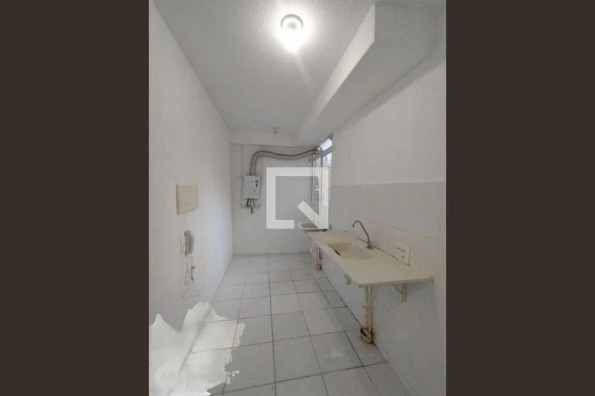 Apartamento para aluguel com 2 quartos e 42 m² — photo 2