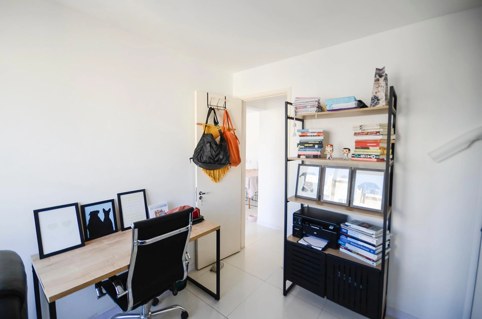 Apartamento mobiliado, 55 m², com janelas do piso ao teto — photo 22