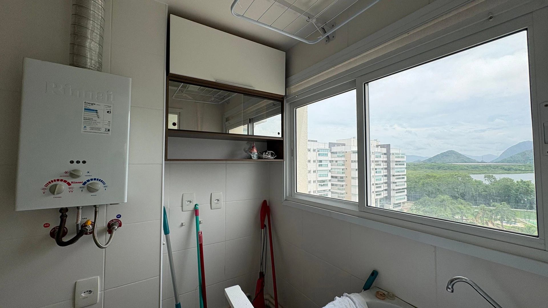 Water view in a 3-bedroom apartment, 85 m² — photo 8