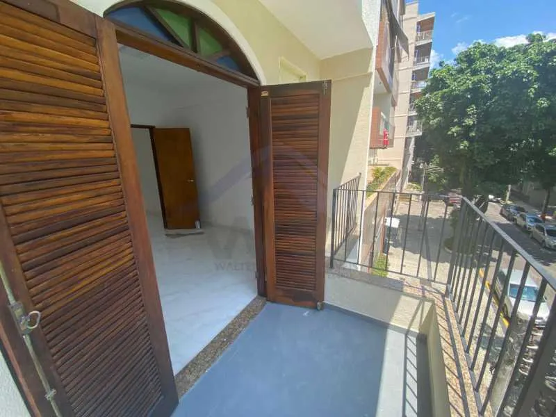 Triplex house 325 m² with private garden and 5 parking spots — photo 10