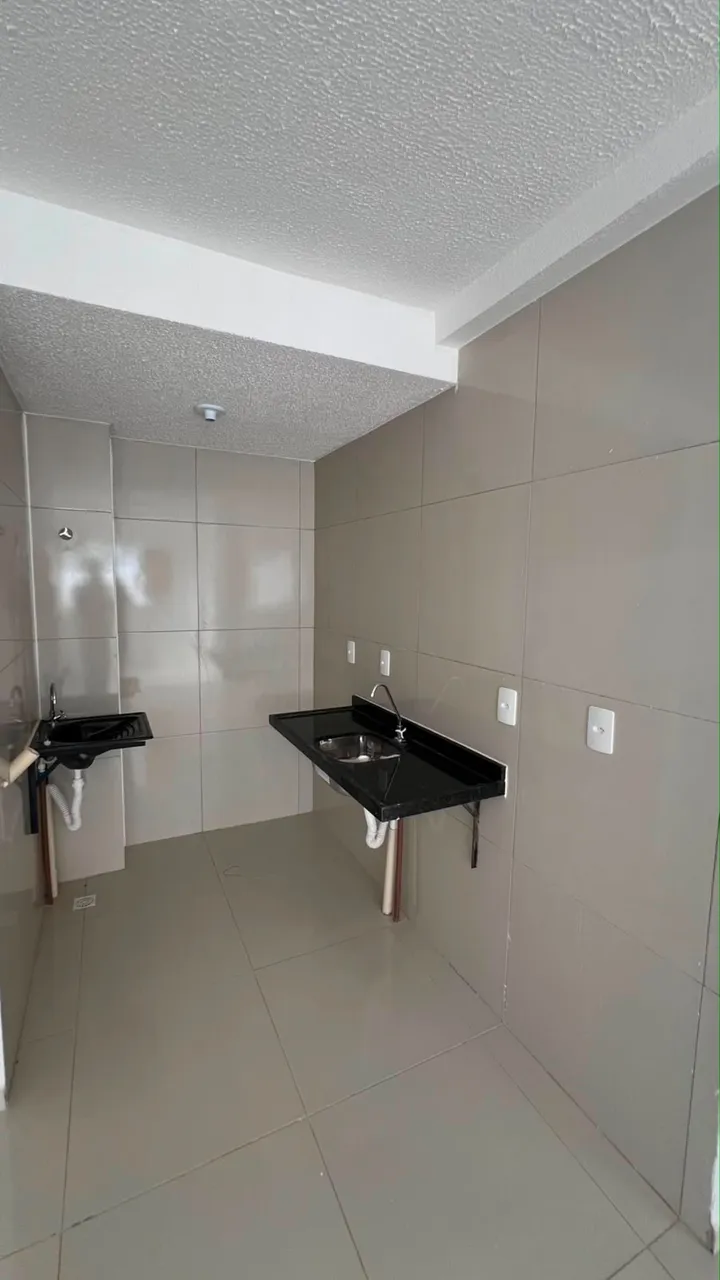 Unfurnished 2-bedroom apartment with a separate kitchen — photo 8