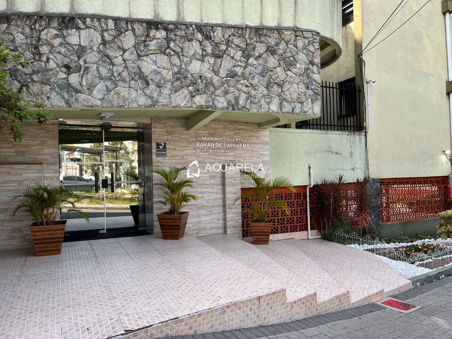 Apartment, 70 m², with wood or laminate floors — photo 12