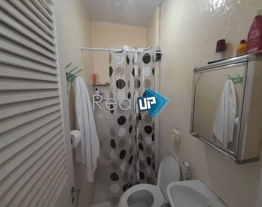 Furnished apartment with 4 bedrooms and an open kitchen — photo 45