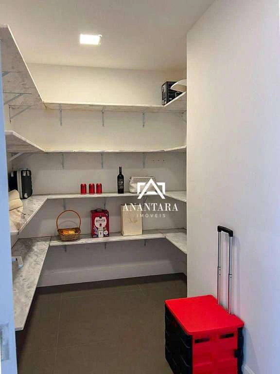 Furnished 980 m² house with 4 en-suite bedrooms — photo 30