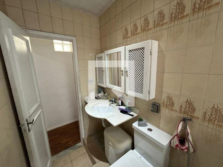 270 m² house with a glass-enclosed balcony and a dryer — photo 33