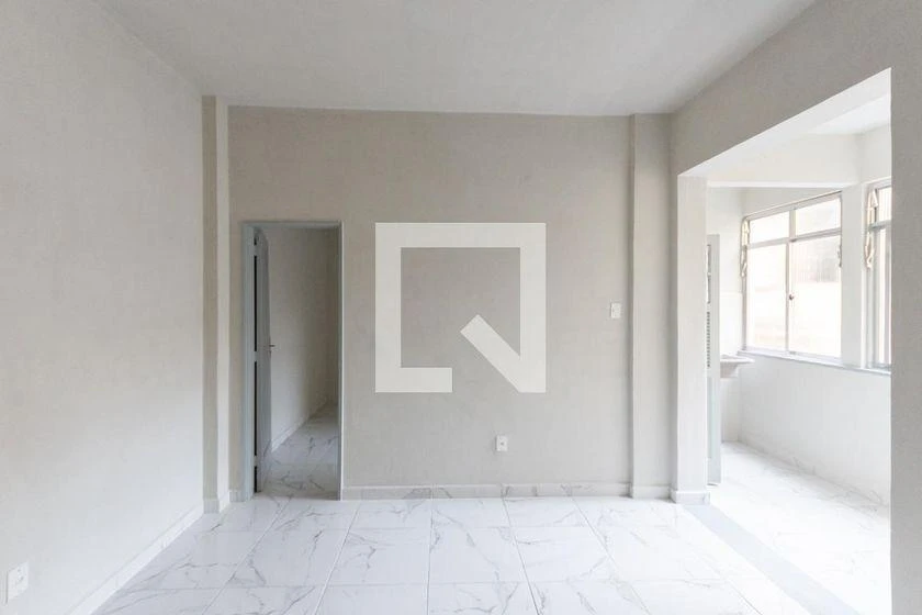 Apartamento de 1 dormitorio con suelos de azulejo — photo 16