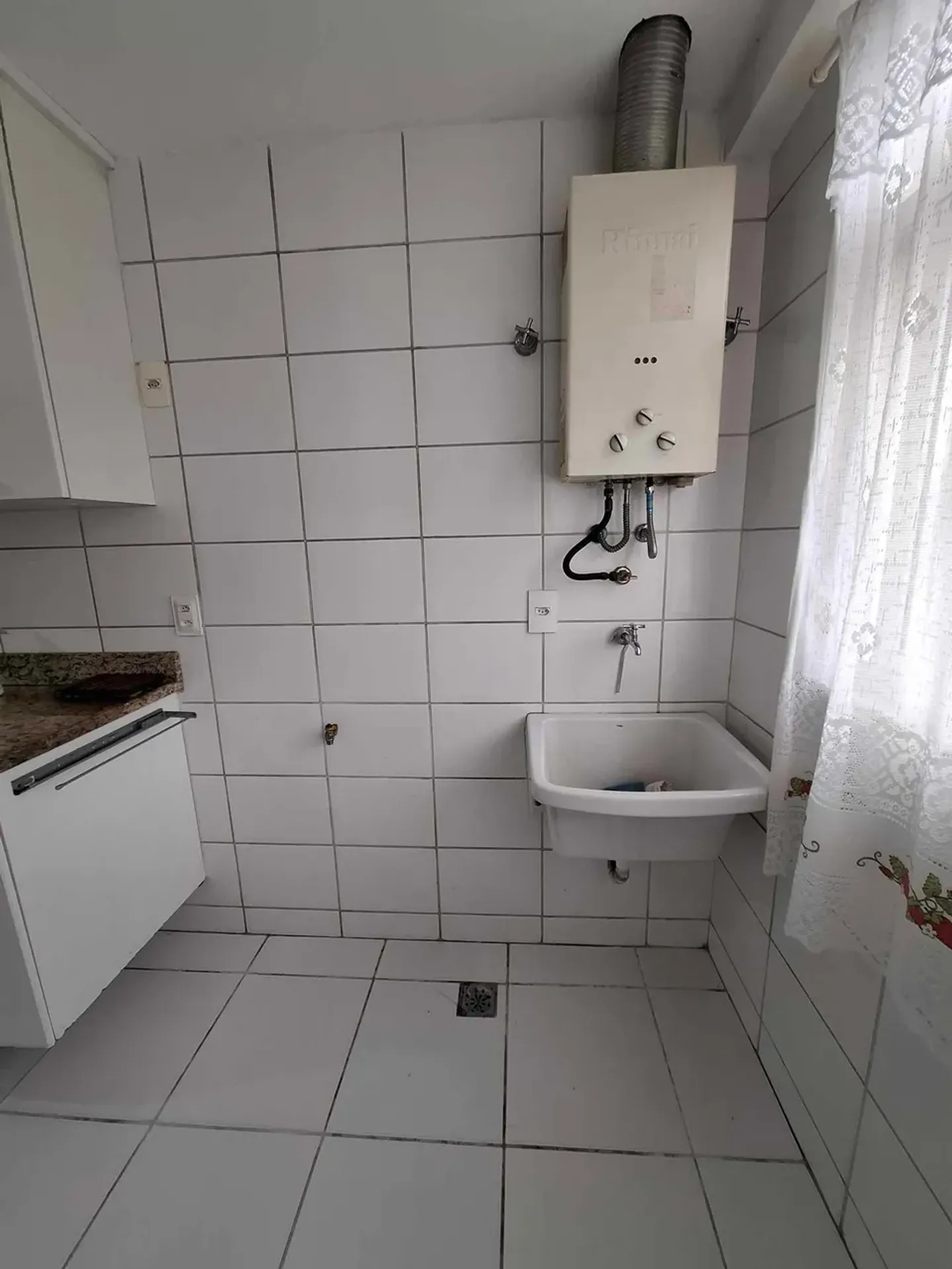 Apartamento com 2 quartos e cozinha fechada com coifa — photo 24