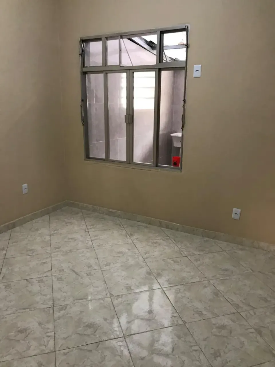 2-bedroom apartment with enclosed balcony and parking — photo 2