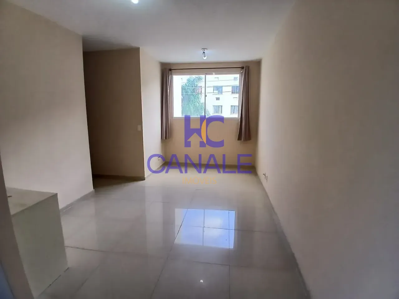 Apartamento com 3 quartos, 1 banheiro e cozinha separada — photo 2