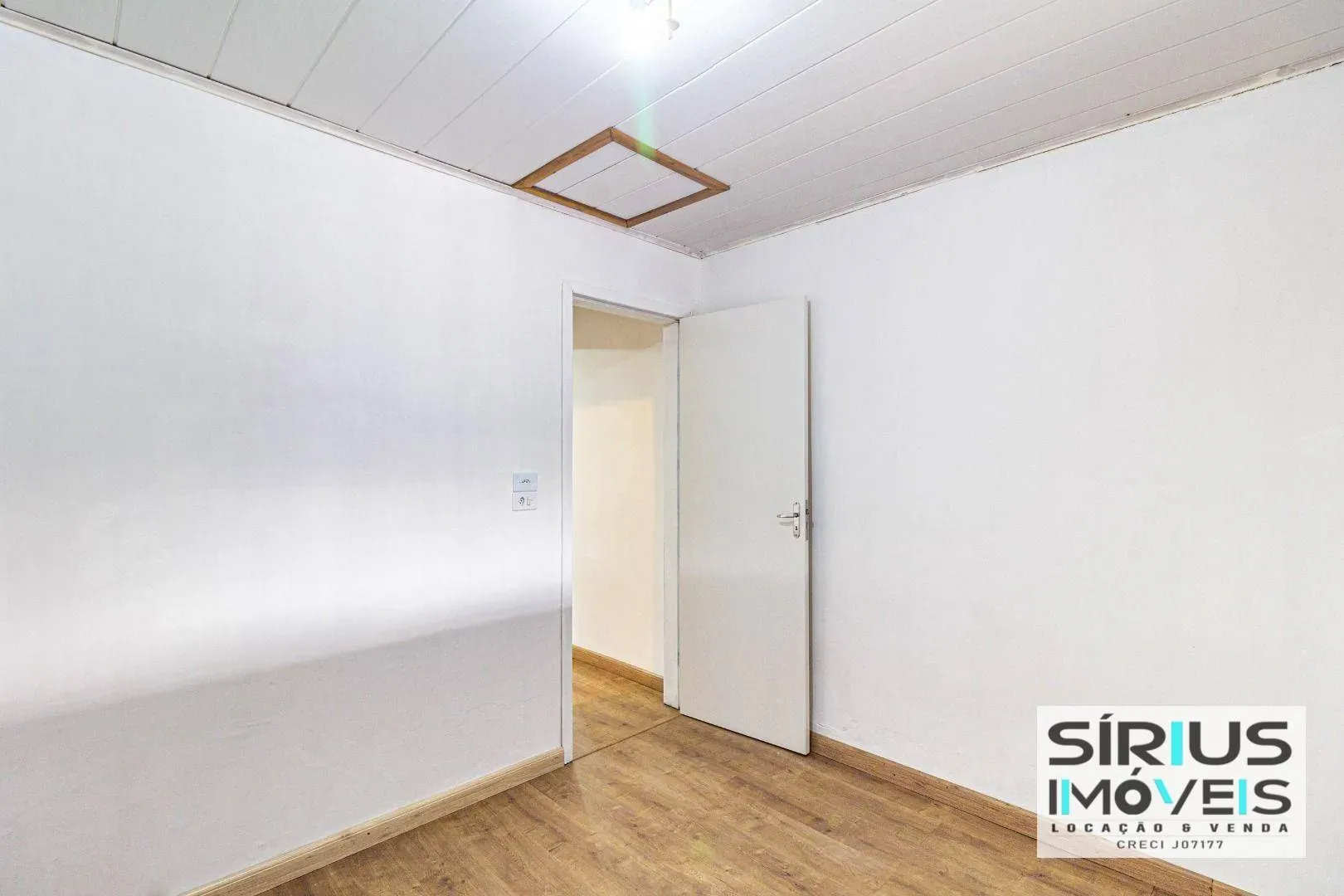 4-bedroom house with a garden in Curitiba — photo 17