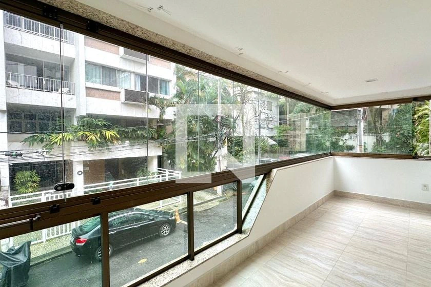 96 m² apartment with 2 en-suite bedrooms and 2 parking spots — photo 3