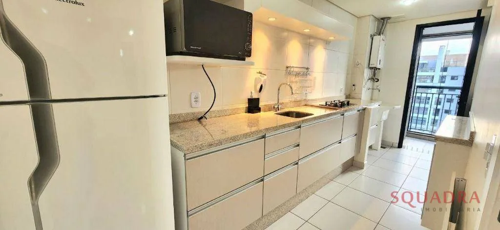 2-bedroom apartment with suite and glassed balcony — photo 13