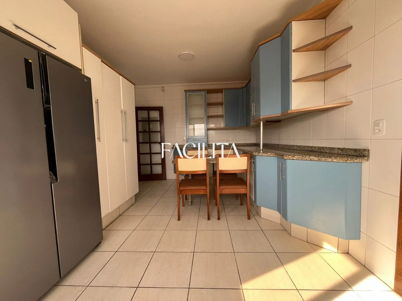 Furnished 456 m² house with 3 en-suite bedrooms and pool — photo 59