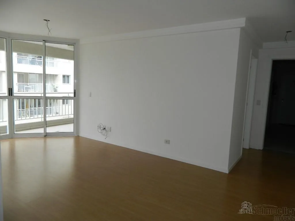 Балкон з грилем та 2 спальні: квартира 70 м² — photo 13