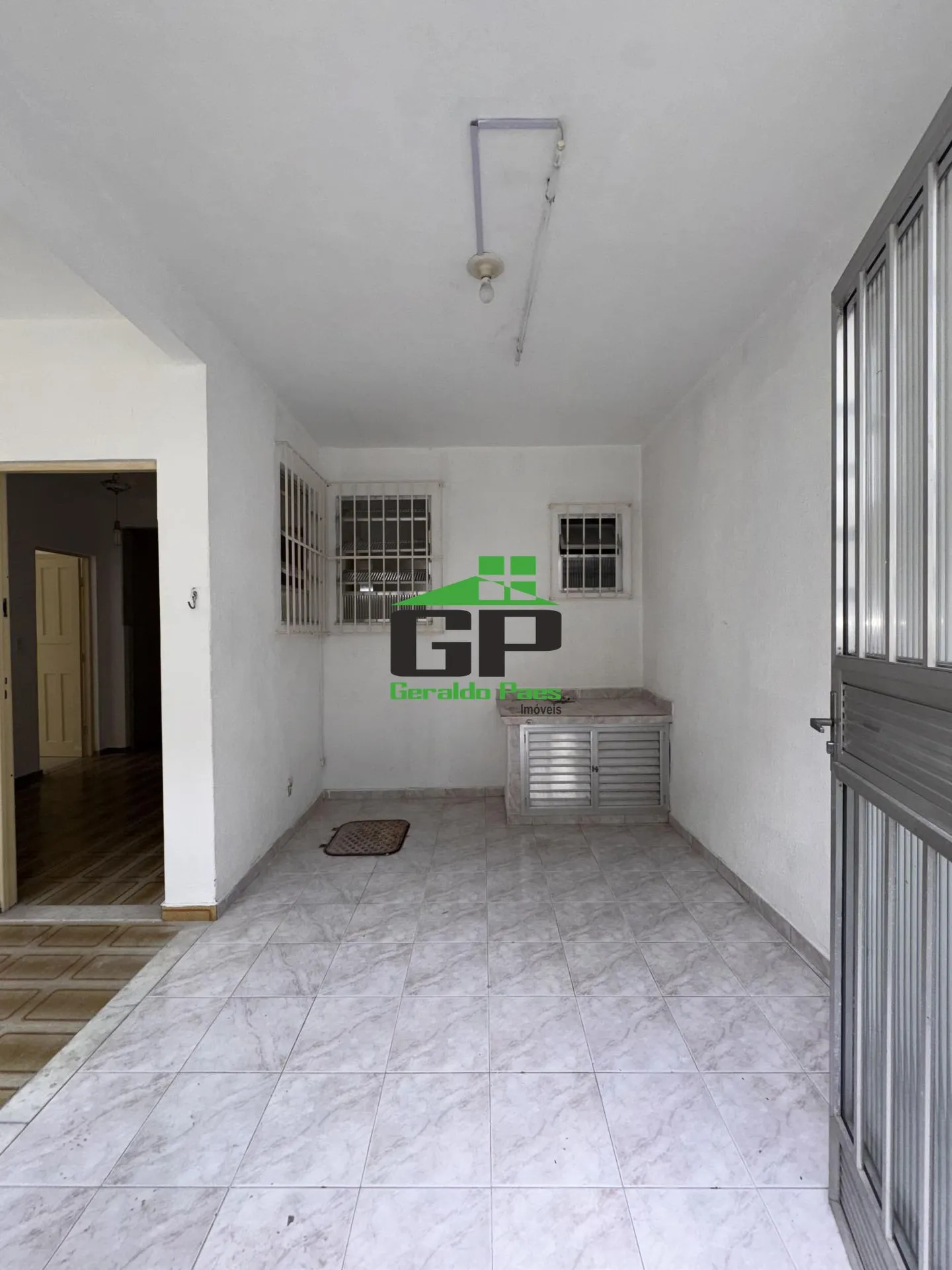 Unfurnished house with 4 bedrooms and a balcony — photo 31