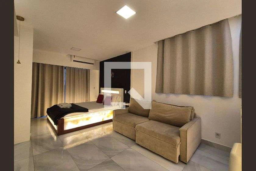Studio mobiliado de 50 m² com quarto suíte e vaga