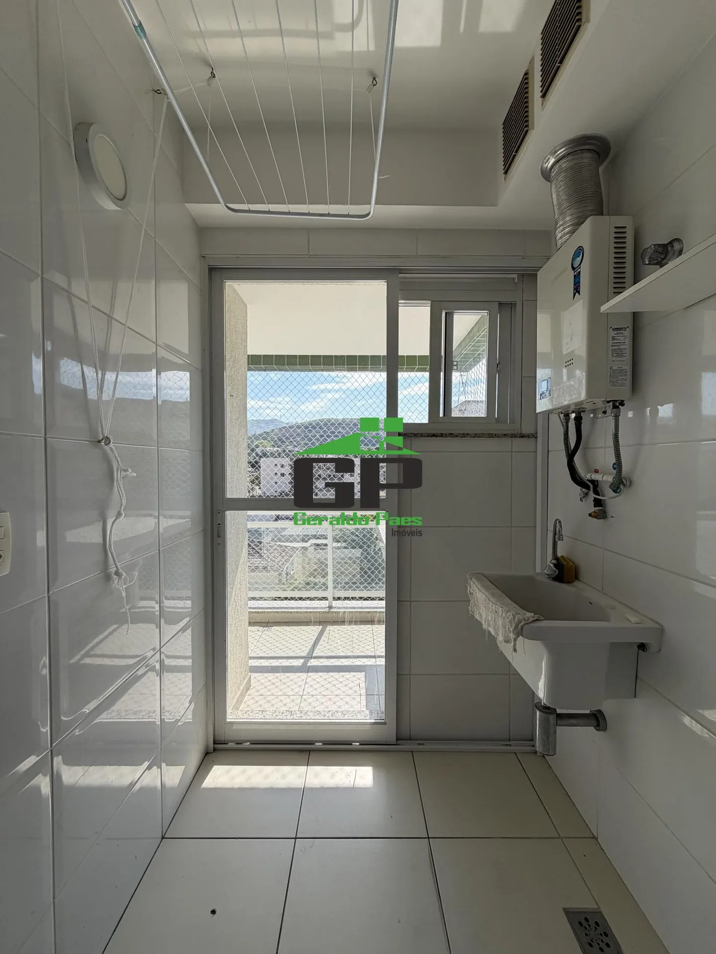 Apartamento de 2 quartos em condomínio com academia — photo 12