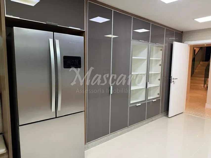 Casa triplex mobiliada com 6 suítes e 6 vagas — photo 17