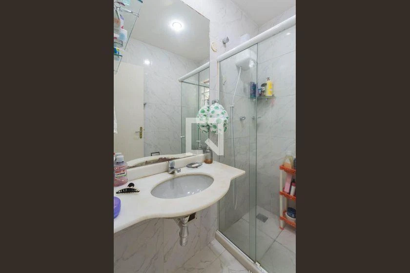 Casa para alugar com 4 quartos e 230 m², 3 banheiros — photo 18