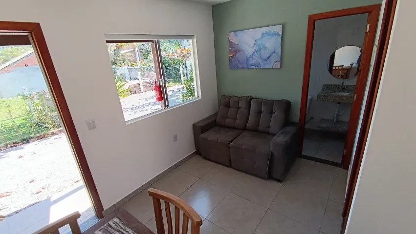 Furnished 1-bedroom apartment with balcony
