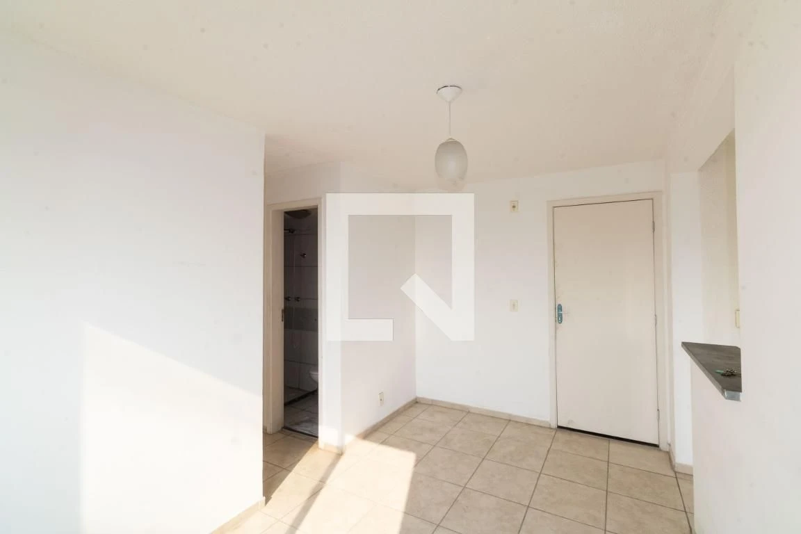 2-bedroom apartment with an open-plan kitchen — photo 6
