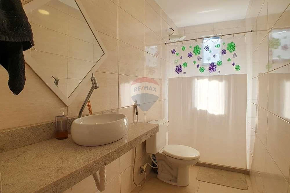 Гардеробна та 4 спальні: будинок 166 м² — photo 9