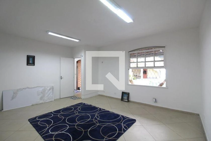 Casa de 3 dormitorios, 1 con baño propio, 545 m² — photo 3