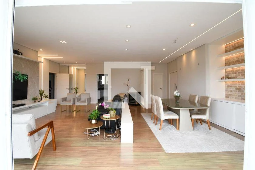 Furnished apartment, 185 m², with a bathtub — photo 5
