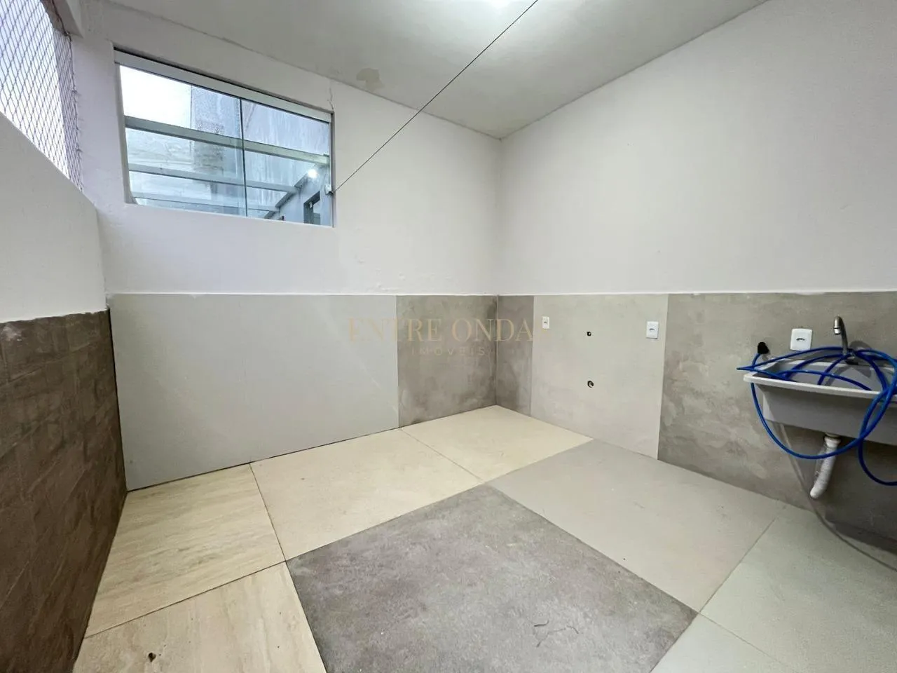 2-bedroom house with a garden in Florianópolis — photo 17