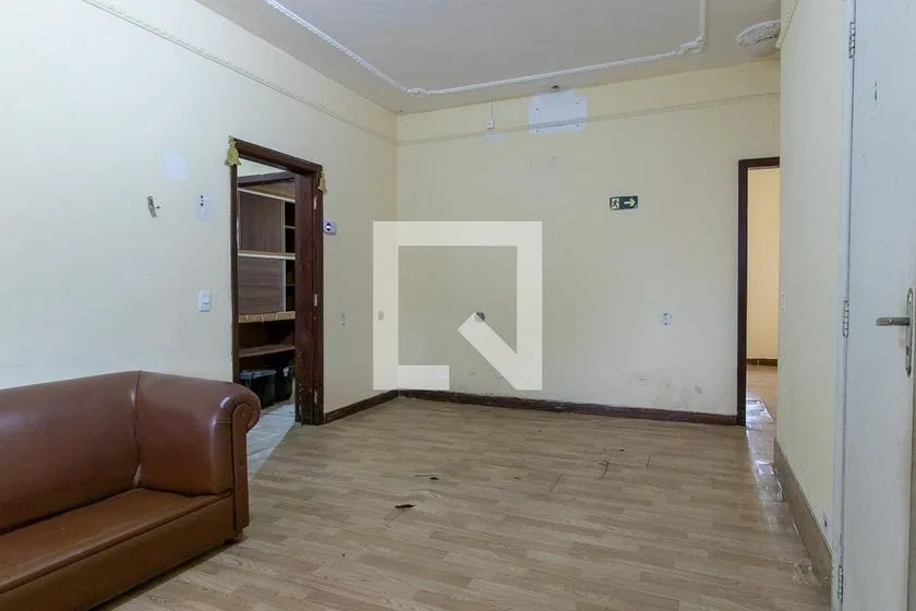 Casa sem mobília de 700 m² com 7 quartos e 6 banheiros — photo 28