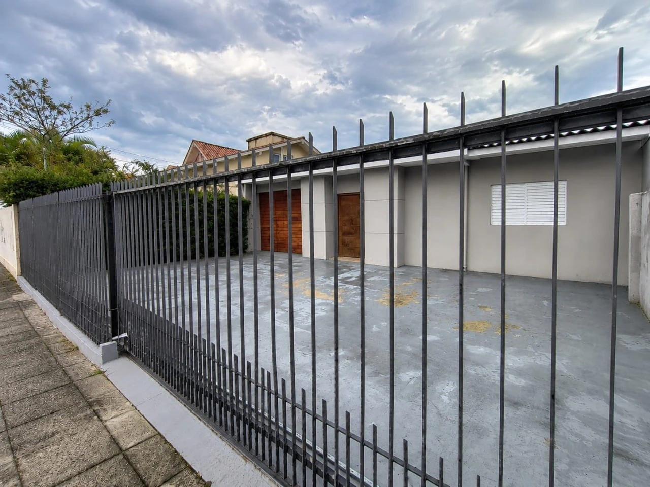 Casa sem mobília com 4 quartos, jardim privativo e 360 m² — photo 5