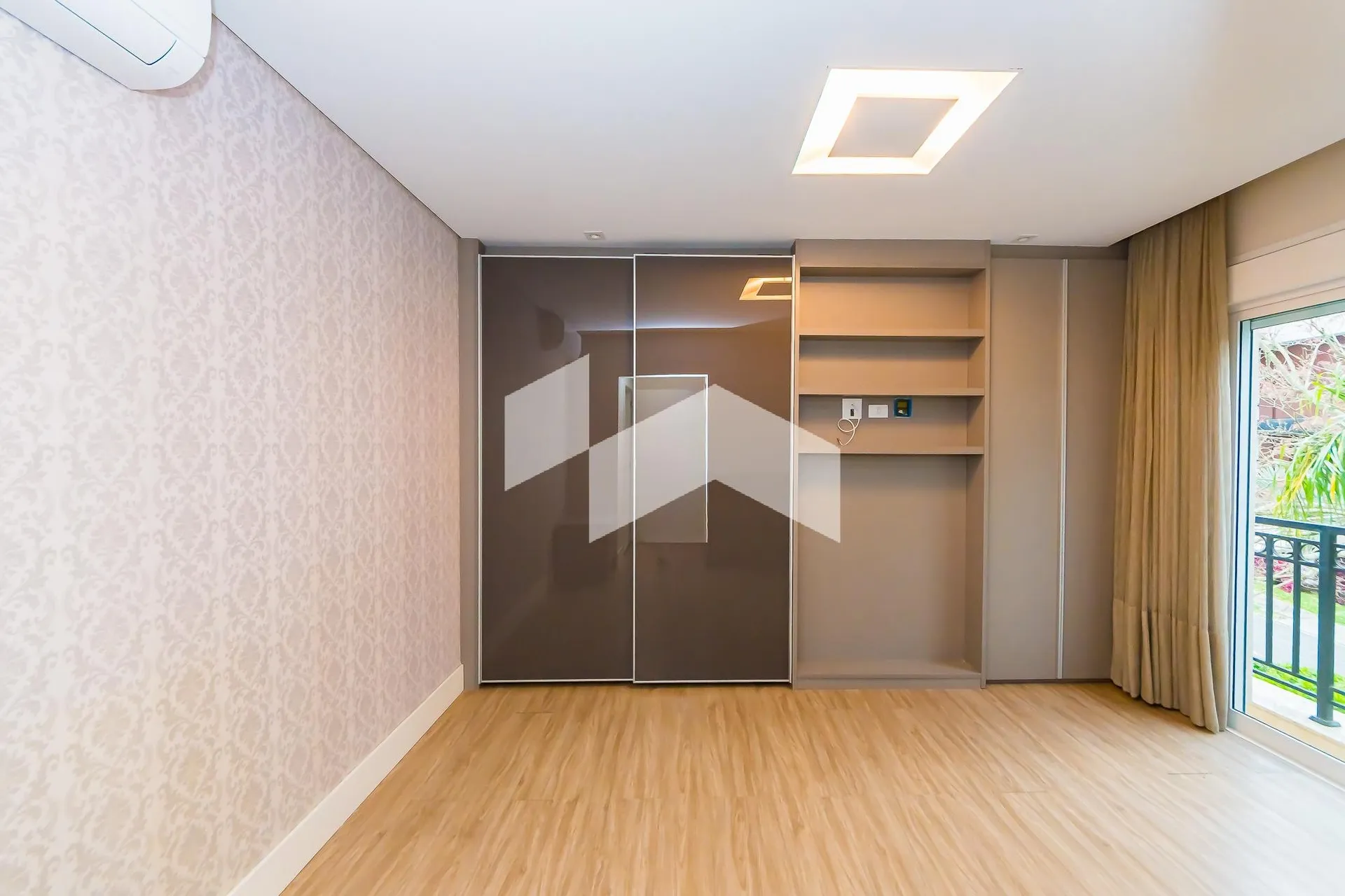 Unfurnished house with 4 en-suite bedrooms and 7 baths — photo 29