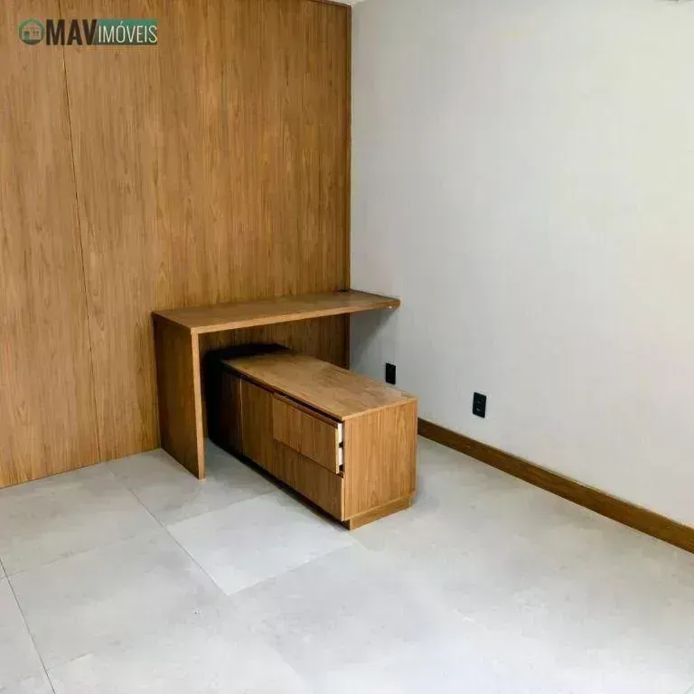 3-bedroom apartment with a closed kitchen 184 m² — photo 22
