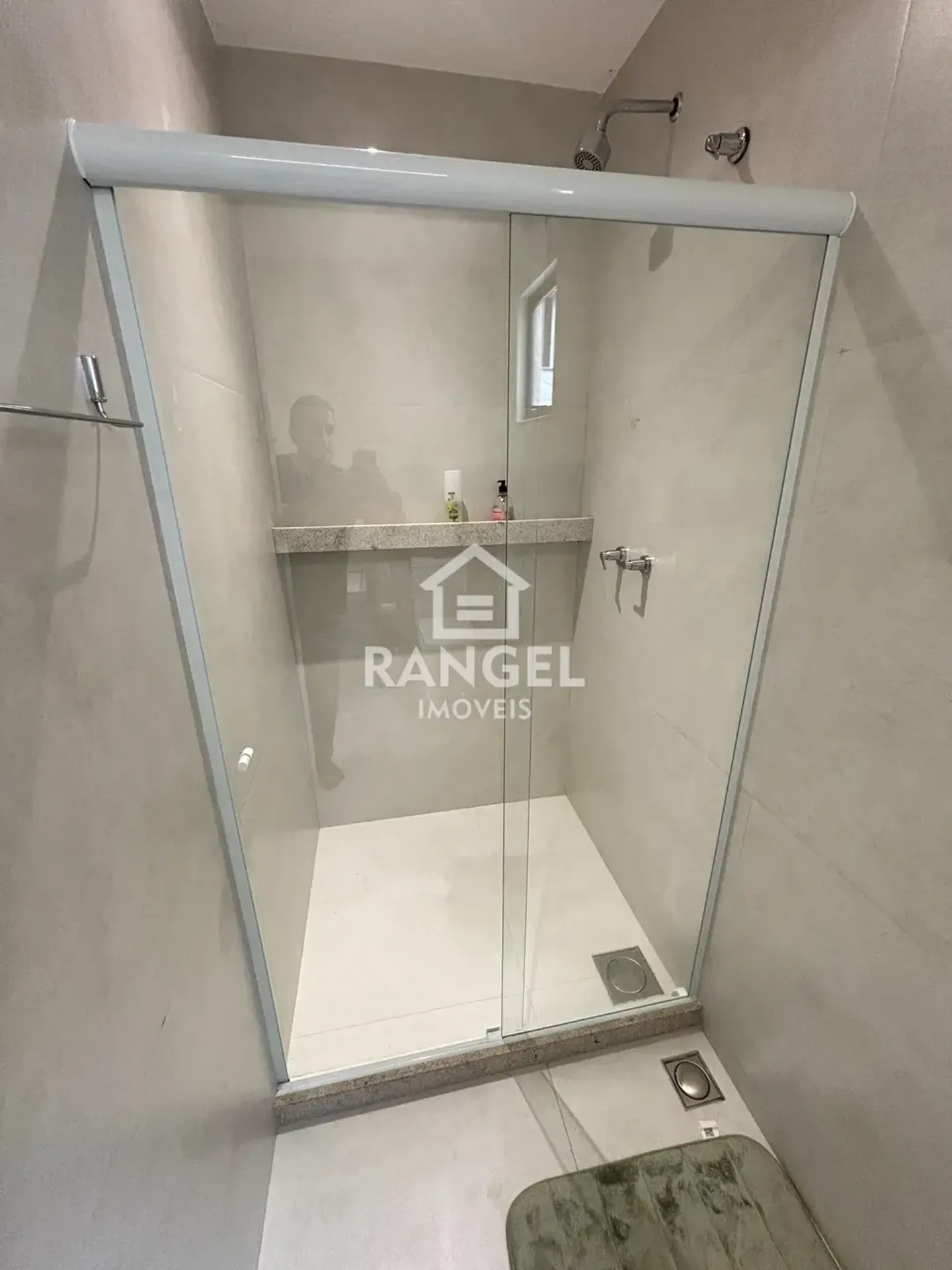 Casa em condomínio fechado com 4 quartos e 5 banheiros — photo 25