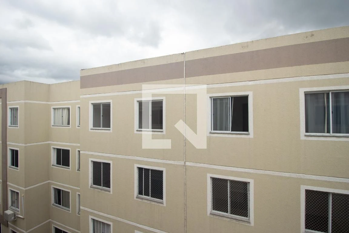 Apartamento de 2 quartos em condomínio com piscina — photo 16