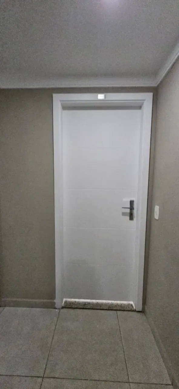 Apartamento con 4 dormitorios y balcón bien cuidado — photo 16